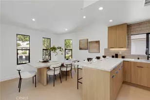 335 S Parish Pl, Burbank, CA 91506 - Photo 8