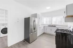 548 N Kenmore, Los Angeles, CA 90004 - Photo 10