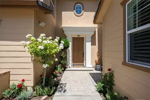 29226 Las Palmas Ct, Valencia, CA 91354 - Photo 2