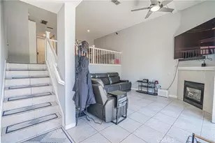 25708 Holiday Cir, Stevenson Ranch, CA 91381 - Photo 6