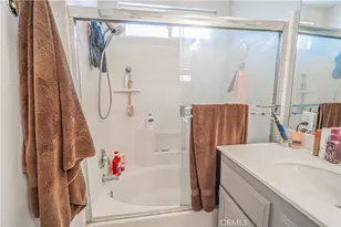 25708 Holiday Cir, Stevenson Ranch, CA 91381 - Photo 36
