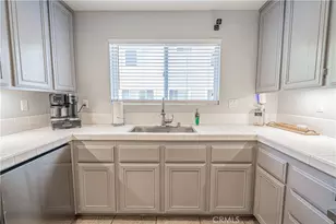 25708 Holiday Cir, Stevenson Ranch, CA 91381 - Photo 22