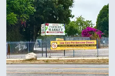 17415 Victory Boulevard, Van Nuys, CA 91406 - Photo 52