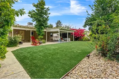 17415 Victory Boulevard, Van Nuys, CA 91406 - Photo 36