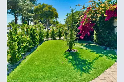 17415 Victory Boulevard, Van Nuys, CA 91406 - Photo 8