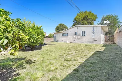 14912 Chatsworth, Mission Hills (San Fernando), CA 91345 - Photo 22