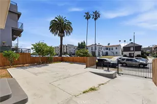 1189 Crehnshaw, Los Angeles, CA 90019 - Photo 22