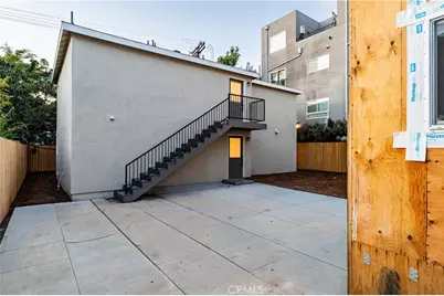1189 Crehnshaw, Los Angeles, CA 90019 - Photo 32