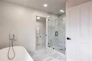 24408 Voltara Ct, Calabasas, CA 91302 - Photo 22