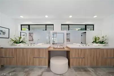 5265 Del Moreno Drive, Woodland Hills, CA 91364 - Photo 26
