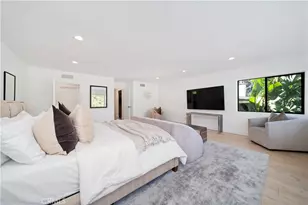5265 Del Moreno Dr, Woodland Hills, CA 91364 - Photo 24