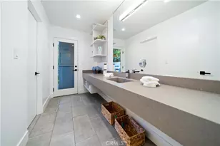 5265 Del Moreno Dr, Woodland Hills, CA 91364 - Photo 58