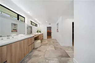 5265 Del Moreno Dr, Woodland Hills, CA 91364 - Photo 28