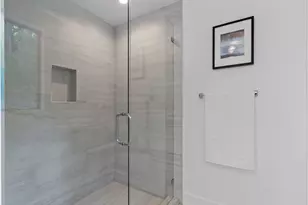 5265 Del Moreno Dr, Woodland Hills, CA 91364 - Photo 38