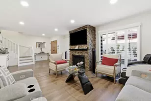 8341 De Soto, Canoga Park, CA 91304 - Photo 2