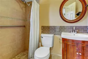 20355 Mobile, Winnetka, CA 91306 - Photo 32
