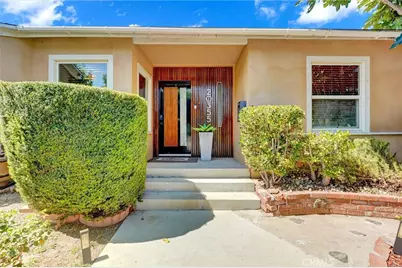 20355 Mobile, Winnetka, CA 91306 - Photo 1