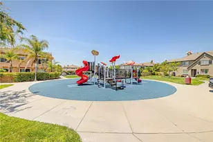 19523 Opal Ln, Saugus, CA 91350 - Photo 40