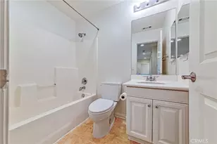 19523 Opal Ln, Saugus, CA 91350 - Photo 22