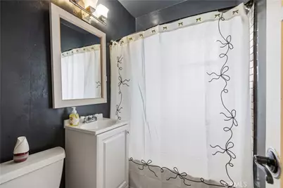 527 E Maple, Glendale, CA 91205 - Photo 24