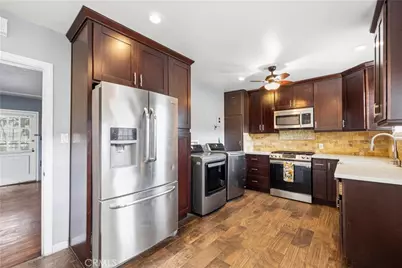527 E Maple, Glendale, CA 91205 - Photo 16