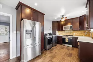 527 E Maple, Glendale, CA 91205 - Photo 16