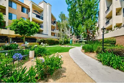 5520 Owensmouth Avenue #117, Woodland Hills, CA 91367 - Photo 24