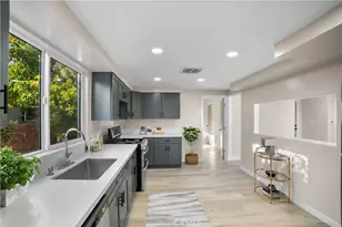 9709 Willis, North Hills, CA 91343 - Photo 6