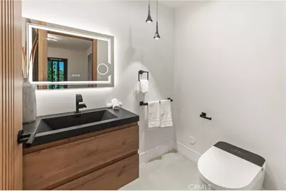 22850 Margarita Drive, Woodland Hills, CA 91364 - Photo 14