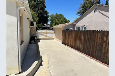 5322 Don Pio Drive, Woodland Hills, CA 91364 - Photo 24