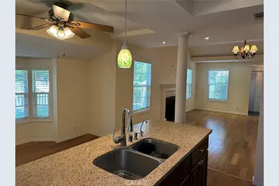 5322 Don Pio Drive, Woodland Hills, CA 91364 - Photo 8