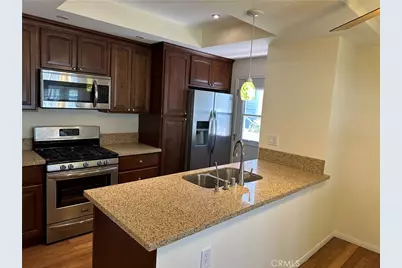 5322 Don Pio Drive, Woodland Hills, CA 91364 - Photo 10