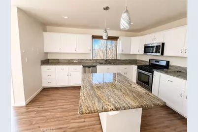 30881 Pawnee, Lucerne Valley, CA 92356 - Photo 4