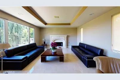 4936 Llano, Woodland Hills, CA 91364 - Photo 12