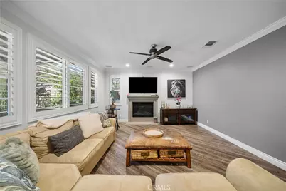 28649 Farrier, Valencia, CA 91354 - Photo 18