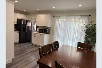 17111 Roscoe Boulevard #15, Northridge, CA 91325 - Photo 6