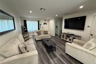 17111 Roscoe Blvd, Northridge, CA 91325 - Photo 2