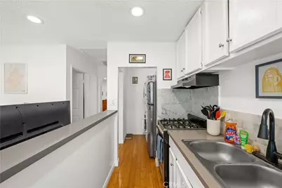 2839 Hillcrest Drive, Los Angeles, CA 90016 - Photo 14