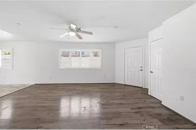 21716 Jack Place, Saugus, CA 91350 - Photo 4