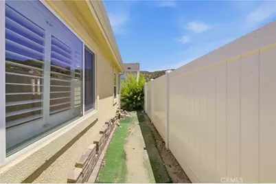 21716 Jack Place, Saugus, CA 91350 - Photo 26