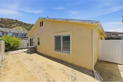 21716 Jack Place, Saugus, CA 91350 - Photo 20