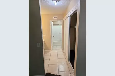 2554 Olive Drive #10, Palmdale, CA 93550 - Photo 14