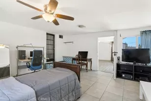7533 Hatillo Ave, Winnetka, CA 91306 - Photo 16