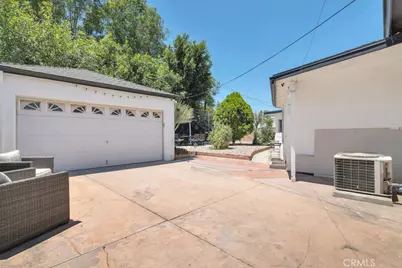 7533 Hatillo Avenue, Winnetka, CA 91306 - Photo 24