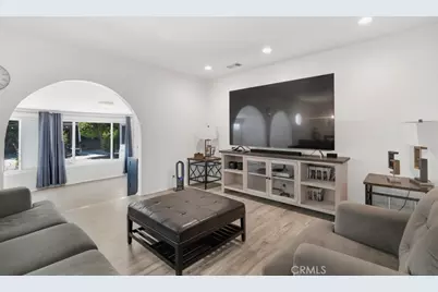 7533 Hatillo Avenue, Winnetka, CA 91306 - Photo 2