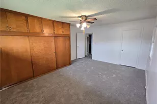 8216 S Van Ness Ave, Los Angeles, CA 90047 - Photo 10