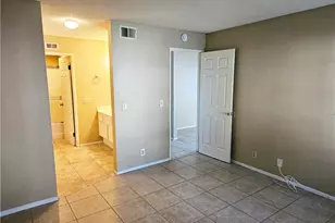 2554 Olive Dr, Palmdale, CA 93550 - Photo 10