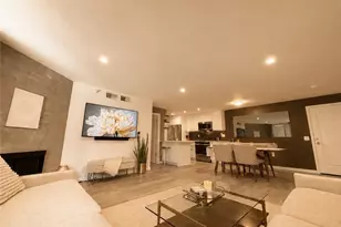 7320 Hawthorn, Los Angeles, CA 90046 - Photo 2