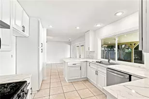 11423 Bartee Ave, Mission Hills (San Fernando), CA 91345 - Photo 16