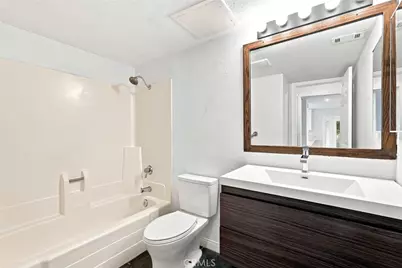 11423 Bartee Ave, Mission Hills (San Fernando), CA 91345 - Photo 28
